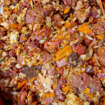 BARF - Vepřový ořez se zeleninou 1kg